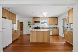 7 Grove St, Wareham, MA 02571 - Photo 7