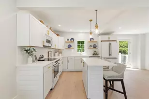 2 Harrison Ave, Gloucester, MA 01930 - Photo 9