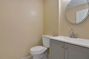 197 High St, Andover, MA 01810 - Photo 9