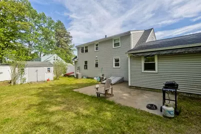 93 Moss Rd, Springfield, MA 01119 - Photo 7