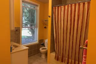 24 Lawrence St, Woburn, MA 01801 - Photo 7