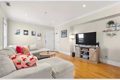17 Robbins St #3-1, Waltham, MA 02453 - Photo 9