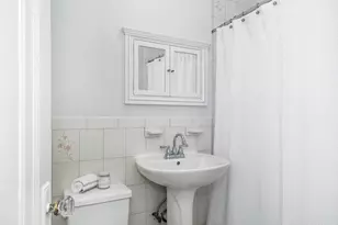8 Kinross Rd, Boston, MA 02135 - Photo 9