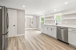 1202 Wachusett St, Holden, MA 01522 - Photo 7