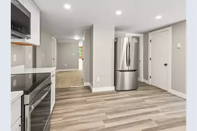 1202 Wachusett St, Holden, MA 01522 - Photo 11