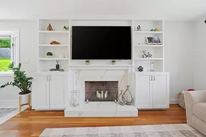 46 Robinson Rd, Woburn, MA 01801 - Photo 5