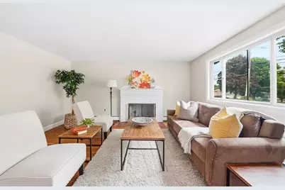 312 Washington St, Arlington, MA 02474 - Photo 3
