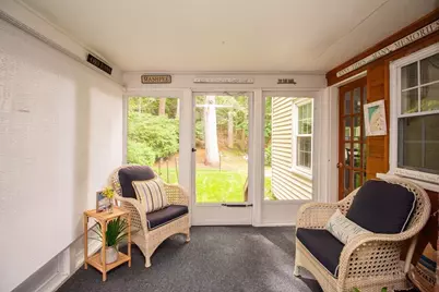 2 Paradox Dr, Worcester, MA 01602 - Photo 9
