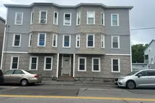 754 Lakeview Ave, Lowell, MA 01850 - Photo 13