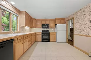 26 Arlington Rd, Burlington, MA 01803 - Photo 3