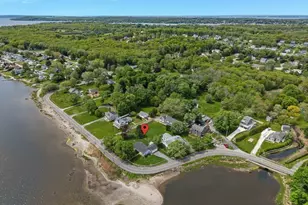 821 Pearse Rd, Swansea, MA 02777 - Photo 11