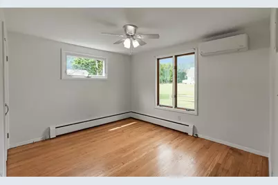821 Pearse Rd, Swansea, MA 02777 - Photo 27