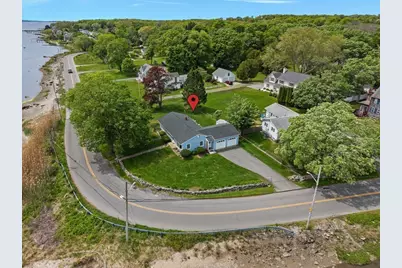 821 Pearse Rd, Swansea, MA 02777 - Photo 7