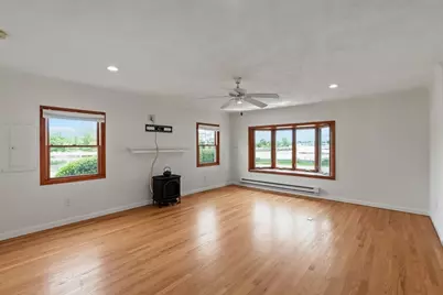 821 Pearse Rd, Swansea, MA 02777 - Photo 17