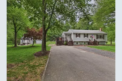 84 Seekell St, Taunton, MA 02718 - Photo 3