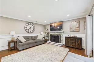 84 Seekell St, Taunton, MA 02718 - Photo 9