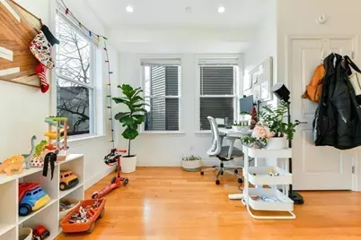 236 Havre St #3, Boston, MA 02128 - Photo 7