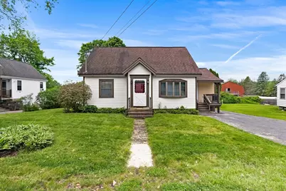 97 Pleasant St, Spencer, MA 01562 - Photo 1