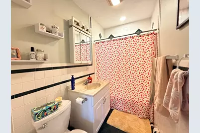20 Windsor Rd #1, Medford, MA 02155 - Photo 5