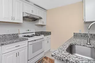 6 Virginia Rd, Waltham, MA 02453 - Photo 9