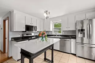 62 Brockton Ave, Brockton, MA 02302 - Photo 5