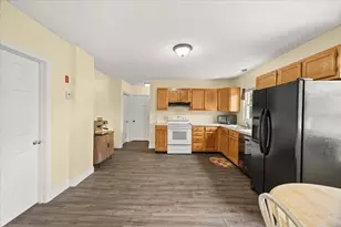 35 Hazel St, Attleboro, MA 02703 - Photo 9
