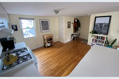 91 5th #2, Cambridge, MA 02141 - Photo 3