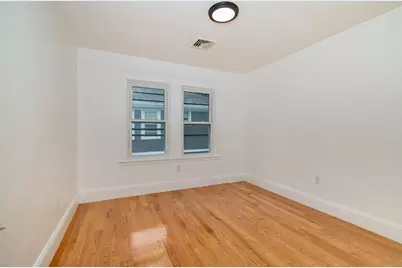 135 Safford St, Quincy, MA 02170 - Photo 29