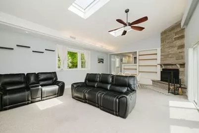 33 Margaret Rd, Taunton, MA 02718 - Photo 9