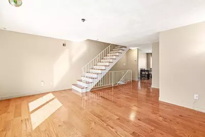 62 Crestview Dr #62, Malden, MA 02148 - Photo 3