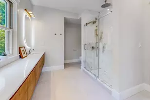 37 Oakland St, Wellesley, MA 02481 - Photo 19