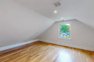 37 Oakland St, Wellesley, MA 02481 - Photo 27