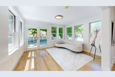 37 Oakland St, Wellesley, MA 02481 - Photo 15