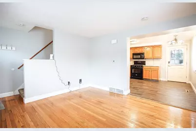 39 Greenwood St #39, Westfield, MA 01085 - Photo 3