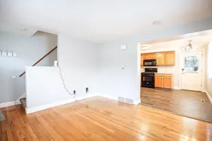 39 Greenwood St, Westfield, MA 01085 - Photo 3