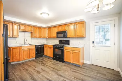 39 Greenwood St #39, Westfield, MA 01085 - Photo 5
