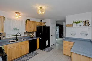 679 Parker St, Springfield, MA 01129 - Photo 21
