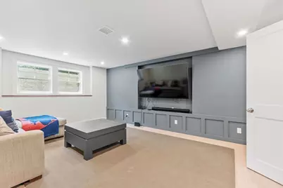 270 Elsinore St, Concord, MA 01742 - Photo 31