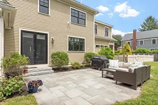 270 Elsinore St, Concord, MA 01742 - Photo 35