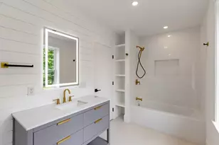 480 West St, Reading, MA 01867 - Photo 35