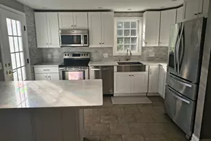 257 Bishop St, Framingham, MA 01702 - Photo 9