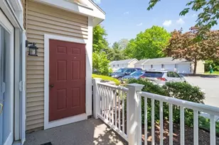 49 Bradford Commons Ln, Braintree, MA 02184 - Photo 37