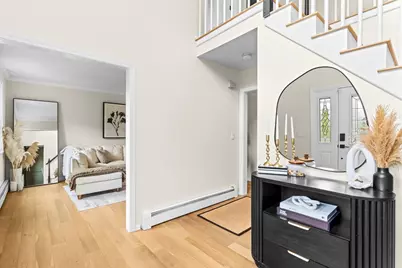 42 Brookside Dr, Uxbridge, MA 01569 - Photo 5
