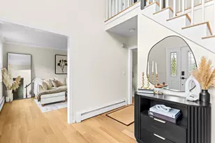 42 Brookside Dr, Uxbridge, MA 01569 - Photo 5