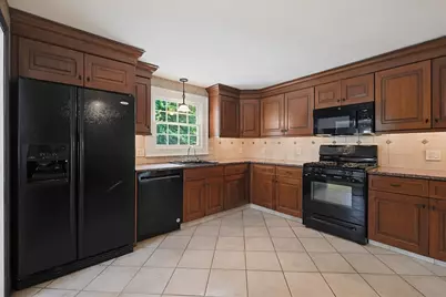 1044 East St, Dedham, MA 02026 - Photo 9