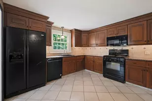 1044 East St, Dedham, MA 02026 - Photo 9
