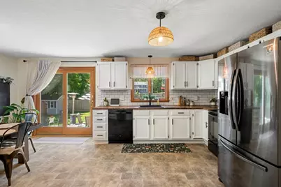 45 Flagstone Pl #45, Bridgewater, MA 02324 - Photo 9