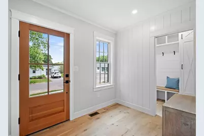 1 Stanley Ave, Newburyport, MA 01950 - Photo 9