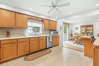 121 Mylod St, Walpole, MA 02081 - Photo 15