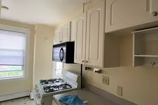 95 Moore St, Cambridge, MA 02139 - Photo 3